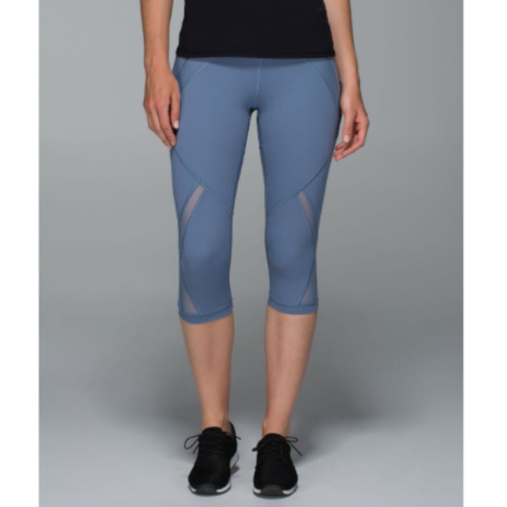Lululemon • Slate Blue • Cool to Street Crop Leggings